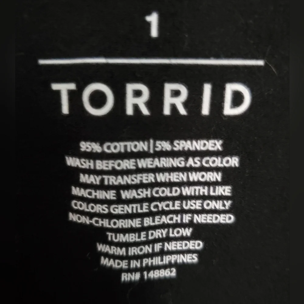 Torrid Foxy Goth Biker Lace Up Cami Women's Size 1 14/16 Blk Corset Tank Top - Picture 3 of 3